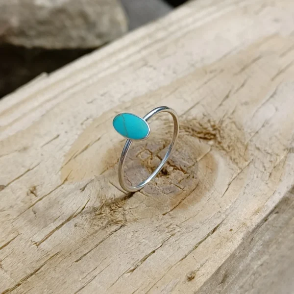 Sterling Silver Oval Turquoise Ring - Image 4