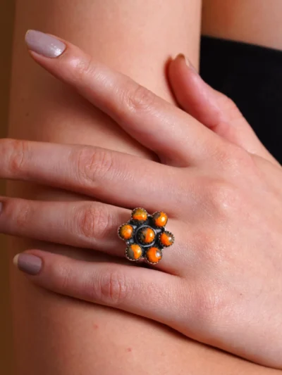 Bumble Bee Stone Flower Ring